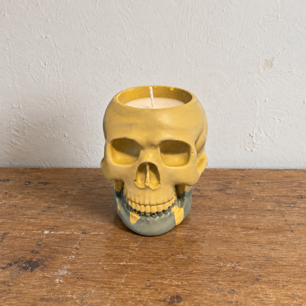 Skull Yellow/Green Candle Mountain Pine & Ginger | Handmade Decorative | 1-Wick | Brand "Sofia P." (Copy)